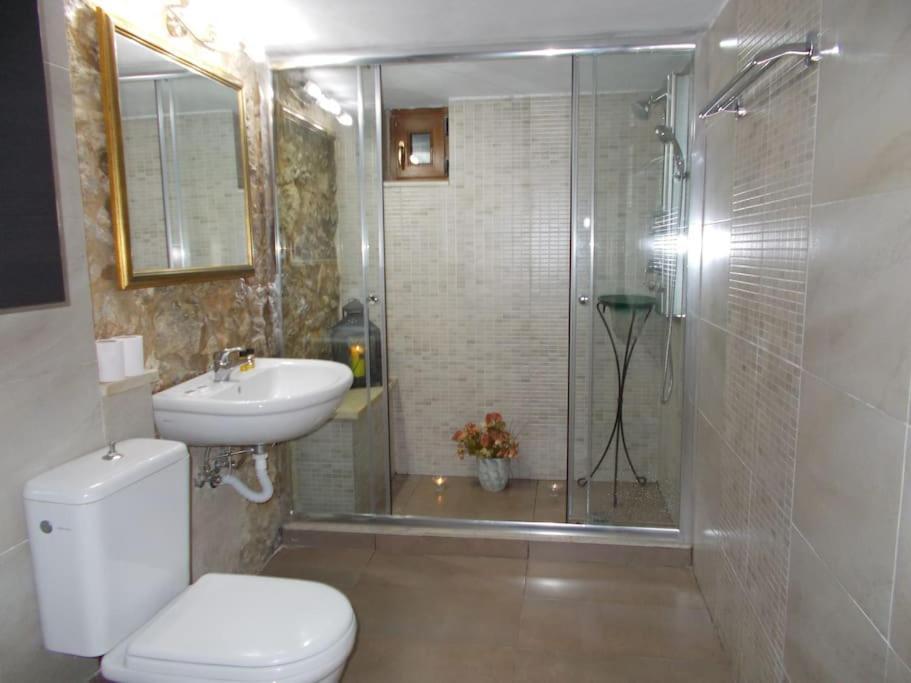 Villa Sofita With Tzakouzi Maroulás Dış mekan fotoğraf