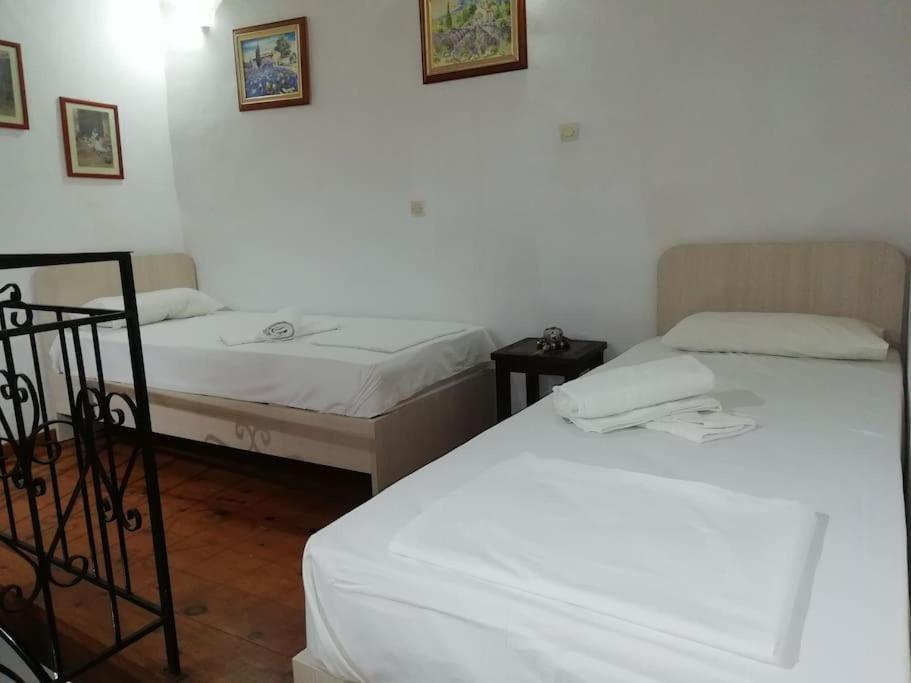 Villa Sofita With Tzakouzi Maroulás Dış mekan fotoğraf