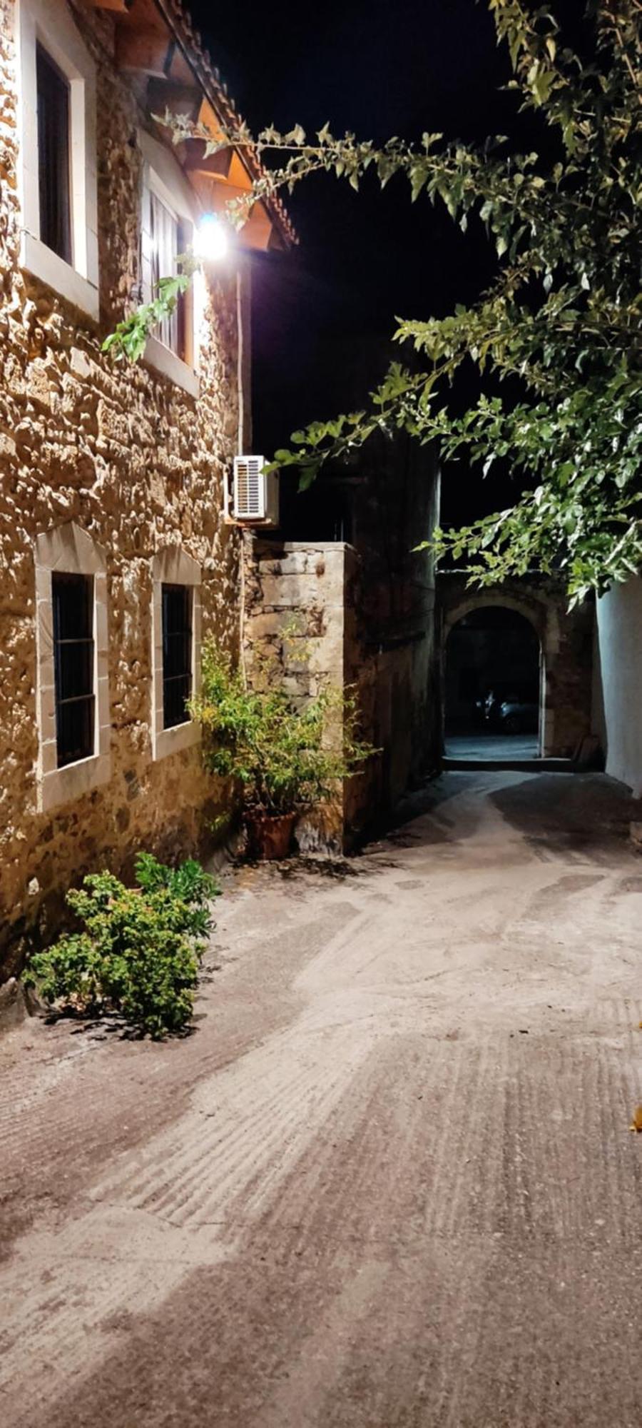 Villa Sofita With Tzakouzi Maroulás Dış mekan fotoğraf
